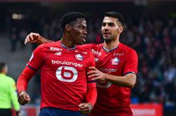 米兰体育登录-里尔在主场轻松取胜，领跑法甲