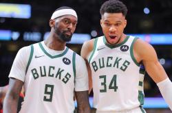 雄鹿全队表现稳定，轻松取得连胜