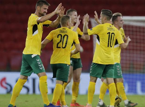 包含阿尔巴尼亚逆转惊人,立陶宛-客场翻盘,积分榜领先优势的词条 包含阿尔巴尼亚逆转惊人,立陶宛-客场翻盘,积分榜领先优势的词条