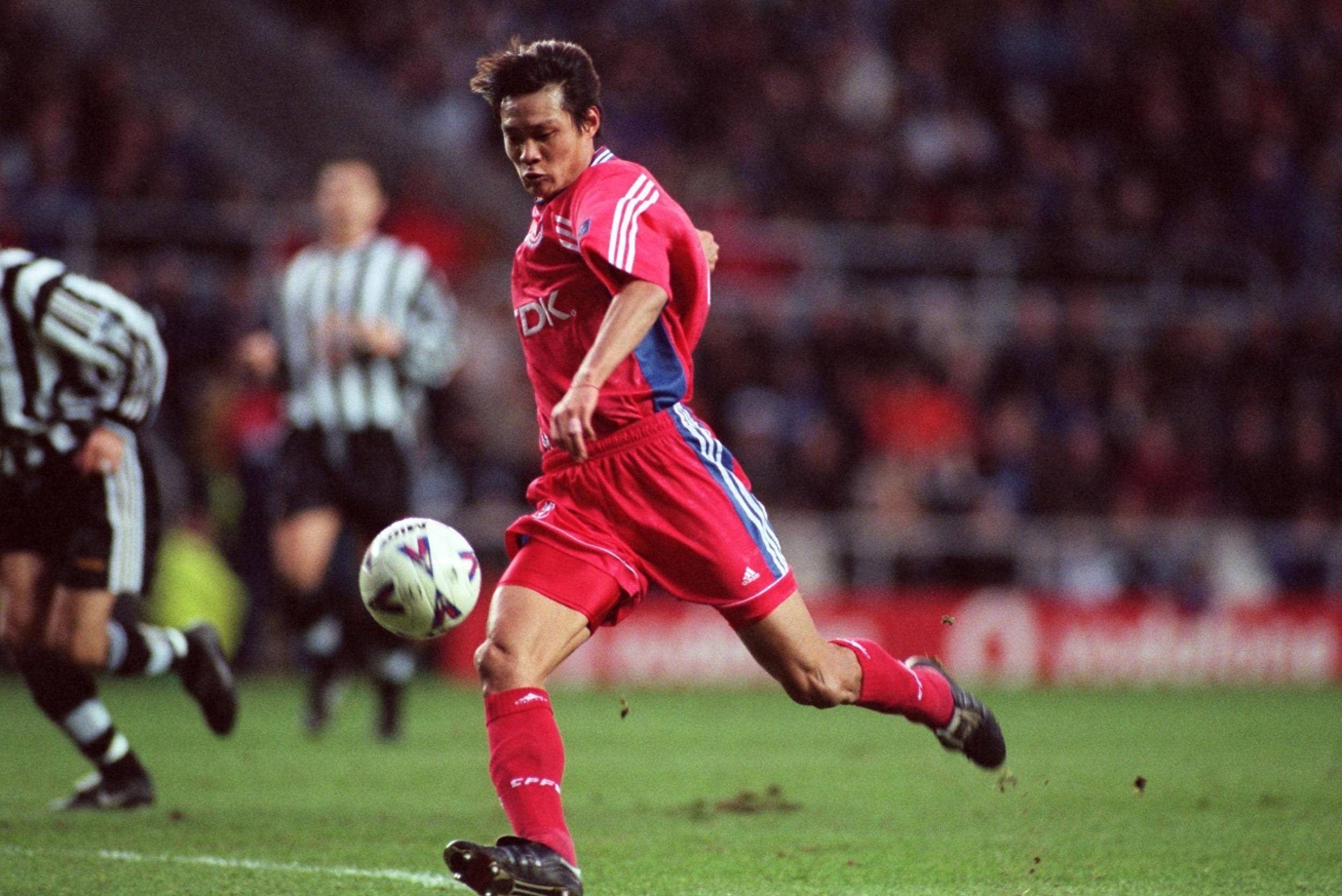 包含足球明星赛场斗艳,实力角逐热火激烈的词条 包含足球明星赛场斗艳,实力角逐热火激烈的词条