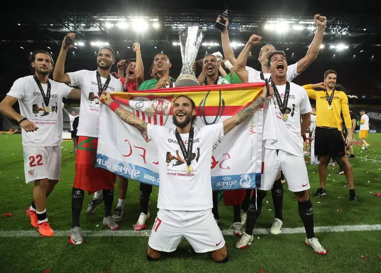 包含塞维利亚保持不败纪录，赢球比赛次数超过上赛季总和的词条