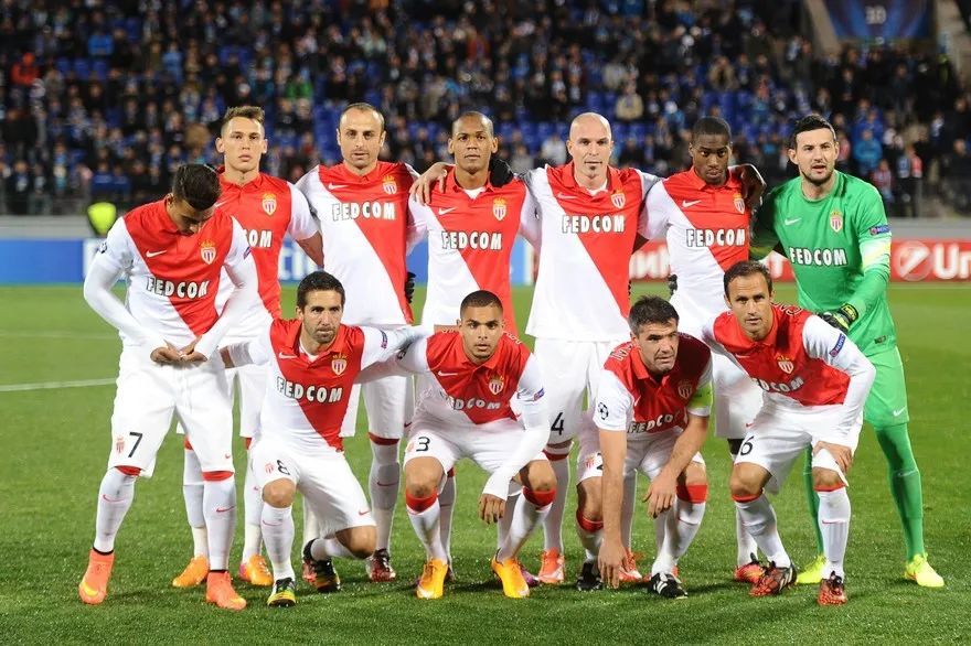 包含摩纳哥德比战平尼斯，保持不败纪录的词条