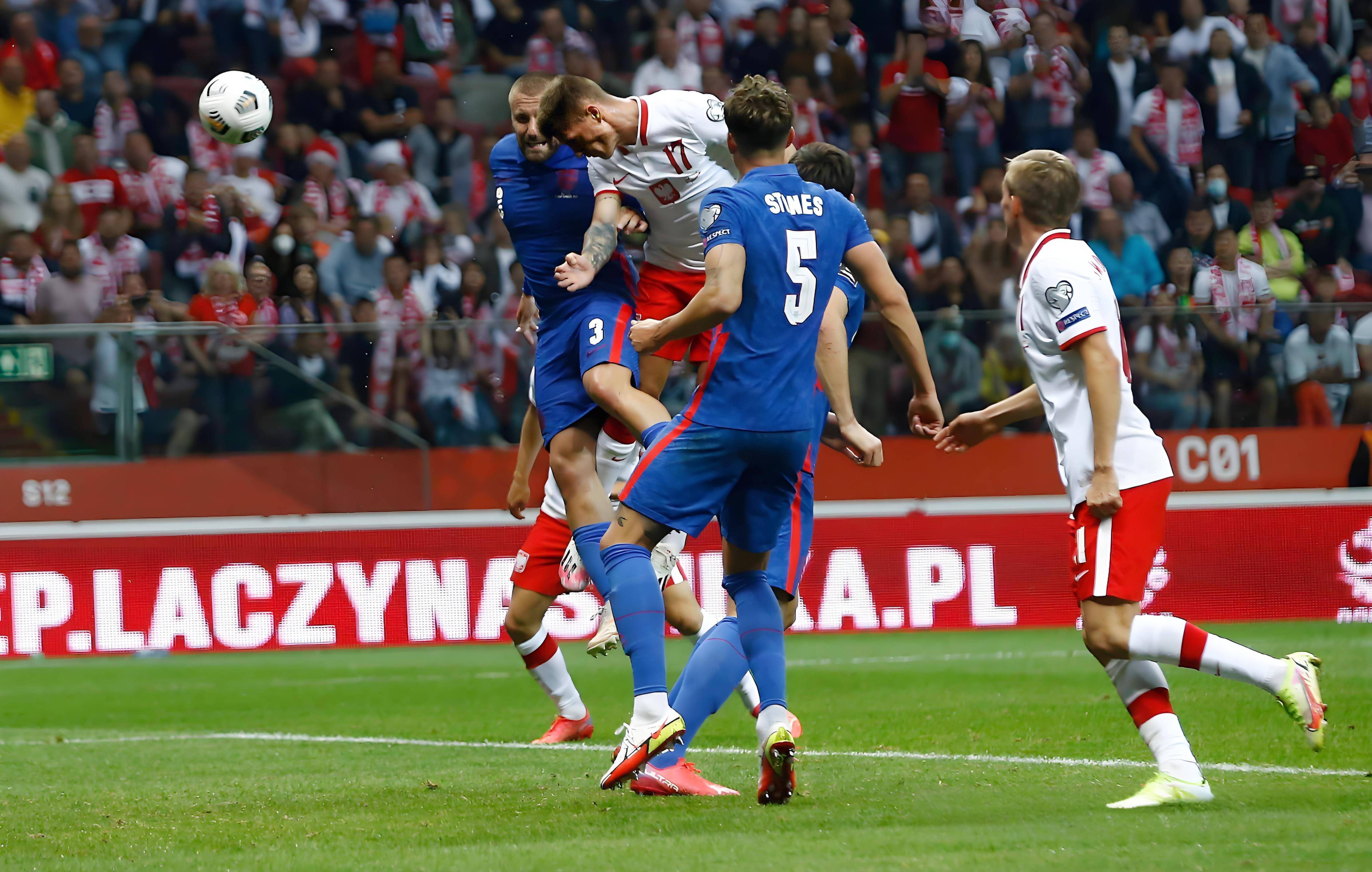 包含阿根廷选手遭遇失败，欧预赛表现难堪的词条